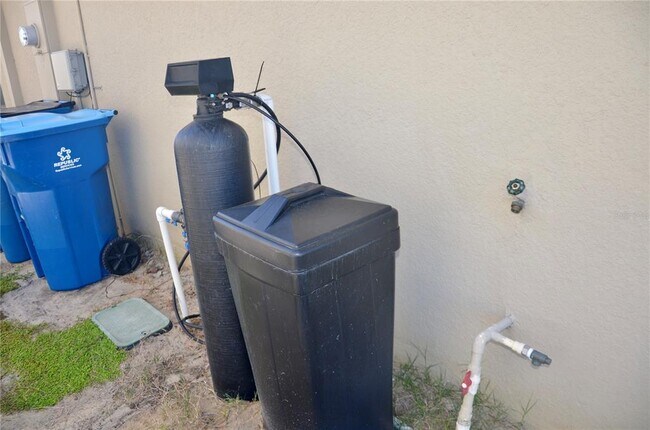 Building Photo - 216 Eagleview Loop