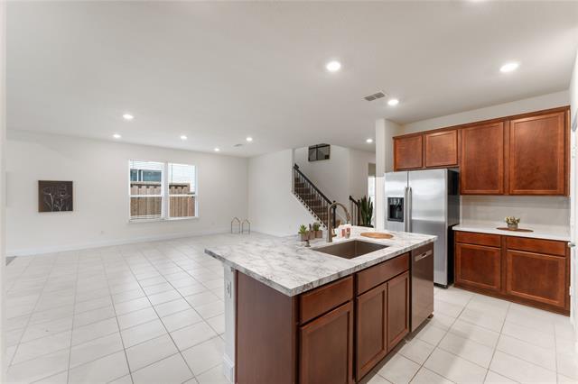 Building Photo - 3651 Highland Bayou Dr