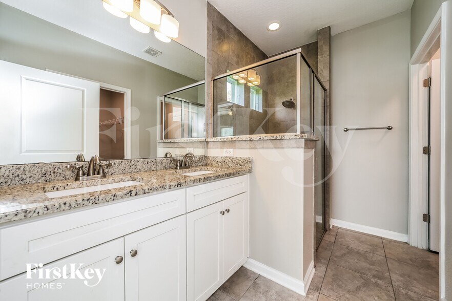 Building Photo - 15402 Turkoman Cir