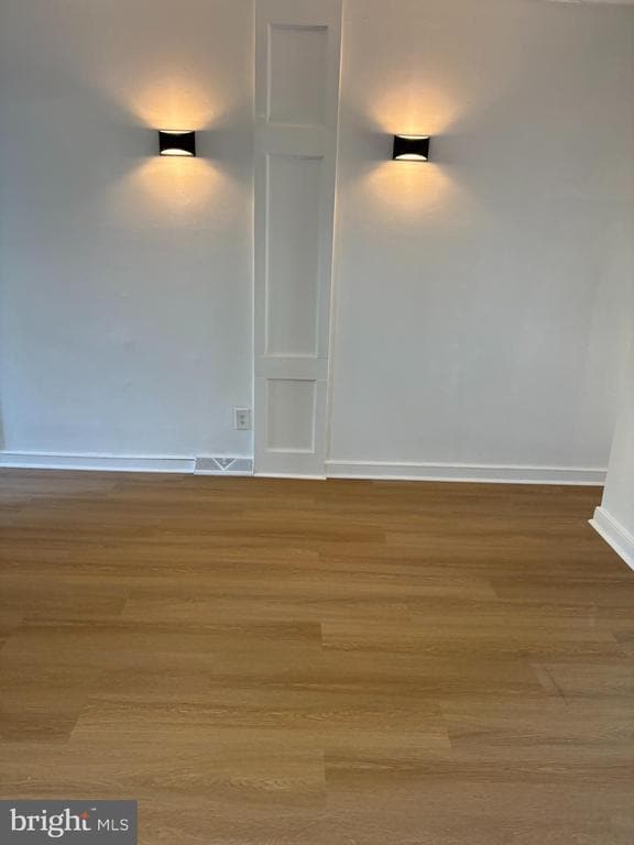 Building Photo - 213 Vernon St