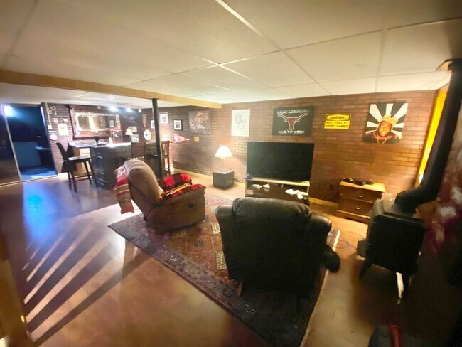 Building Photo - 56 Morellen Ln