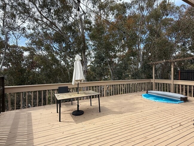 Building Photo - Beautiful 3BD/3BA Townhome in Carlsbad