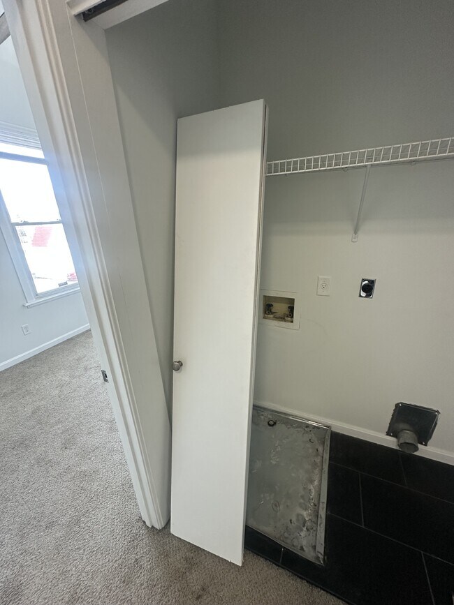 Building Photo - 1111 Biddle St