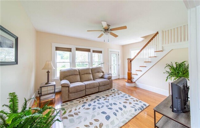 Building Photo - 283 Tidewater Dr