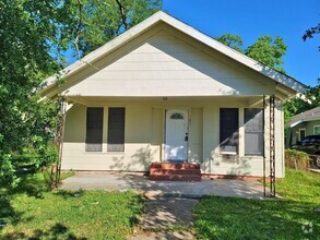 Building Photo - 1801 9th St