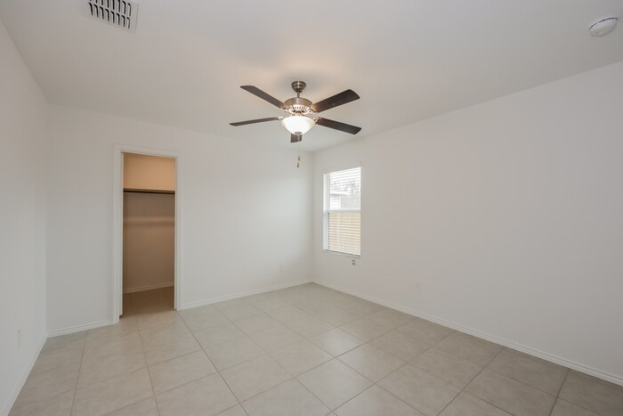 Building Photo - 2984 Wallace Wls Ct