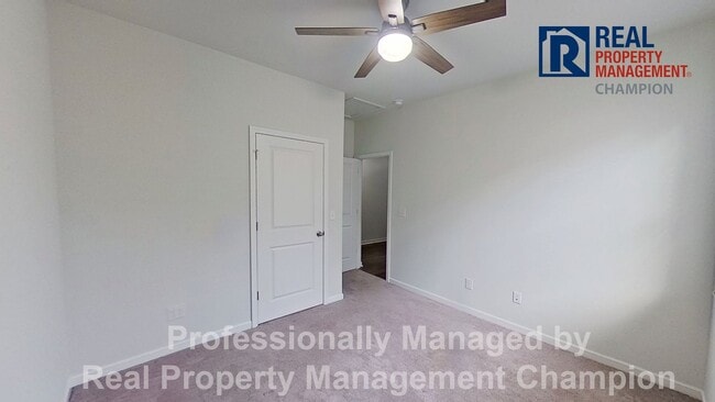 Building Photo - Beautiful 3 BD/2 BA Home in Porters Walk