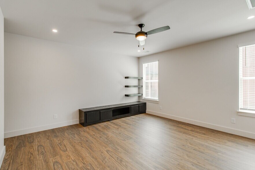 Building Photo - 2516 Richland St