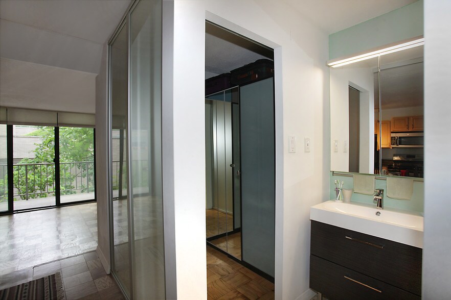 Building Photo - 2201 L St NW