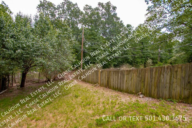 Building Photo - 615 Mimi Ln