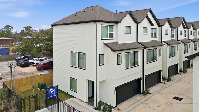 Building Photo - 9405 D Hammerly Boulevard Unit B