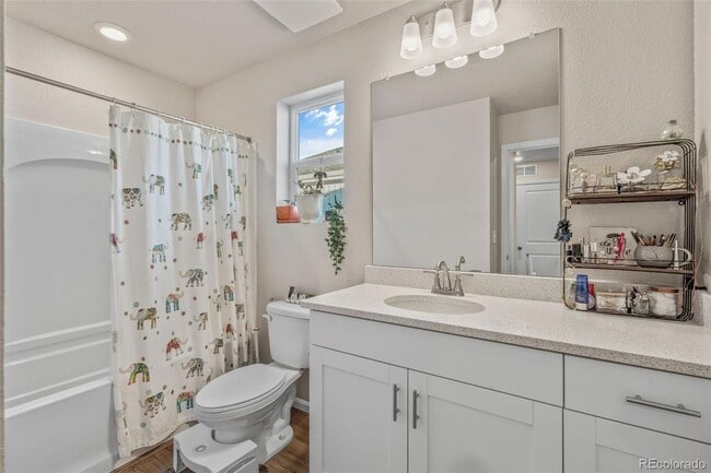 Building Photo - 5784 Dakan Lp