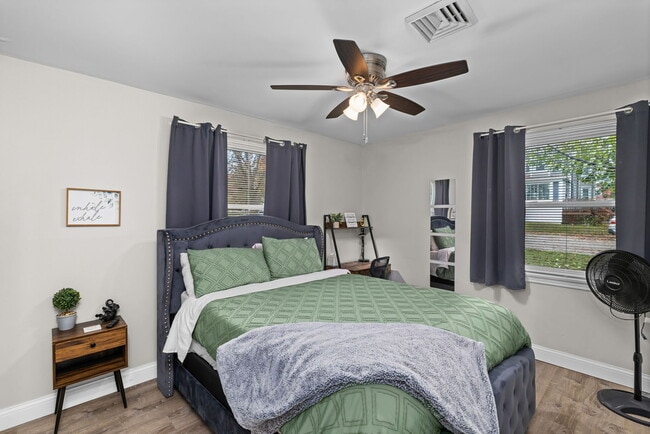 Building Photo - 6620-22 Wise Ave