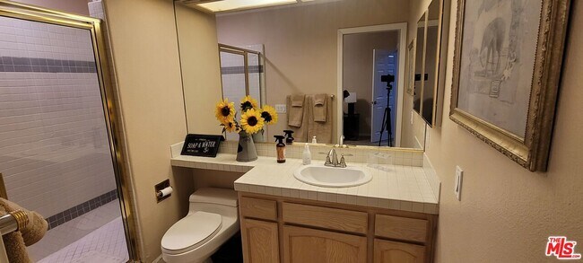 Building Photo - 78920 Skyward Way