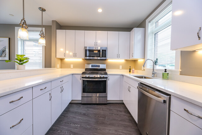 Building Photo - Willets Landing