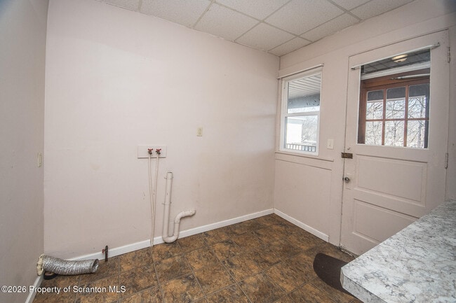 Building Photo - 1827-1829 Main St