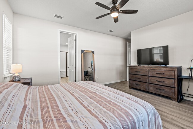 Building Photo - 1861 Amberly Dr