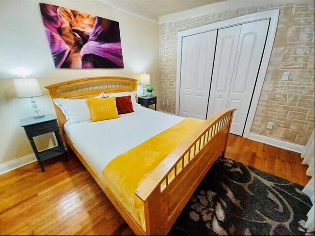 Building Photo - 279 Hach Ln