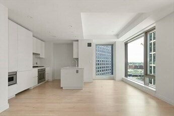 Building Photo - 135 Seaport Blvd