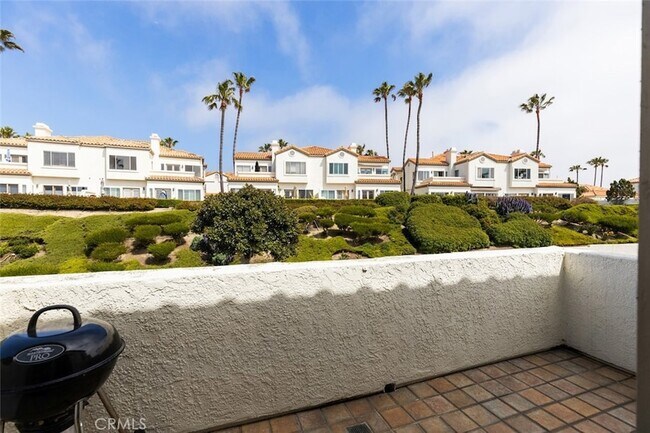 Building Photo - 25 Centre Ct