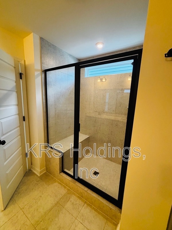Building Photo - 2220 Patrick Dr