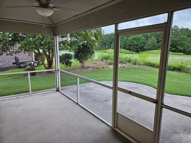 Building Photo - Beautiful 3 Bedroom 2 bath Home in Hampste...