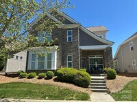 Building Photo - 9806 Sky Vista Dr