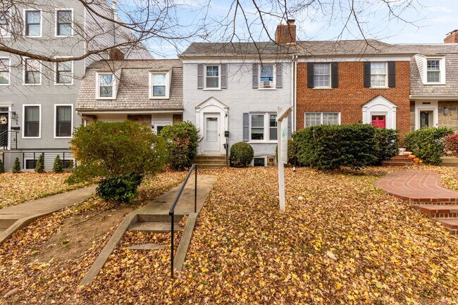 Building Photo - 1710 37th St NW