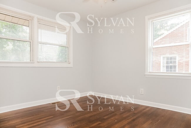 Building Photo - Lease today! No extra charge for contentment and relaxation!