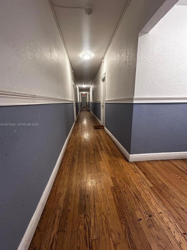 Building Photo - 820 Euclid Ave