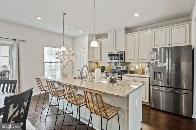 Building Photo - 10012 Sandy Run Rd