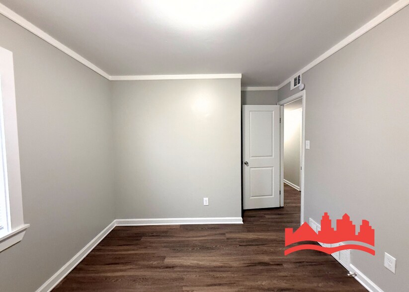 Building Photo - 658 Creekstone Cir