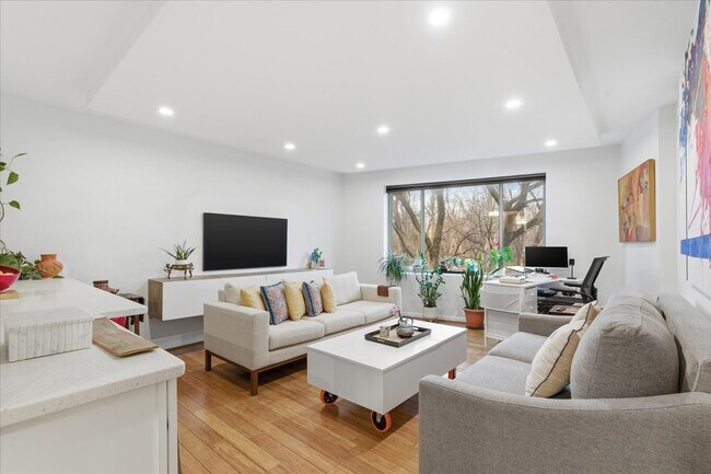 Building Photo - 2141 Wisconsin Ave NW