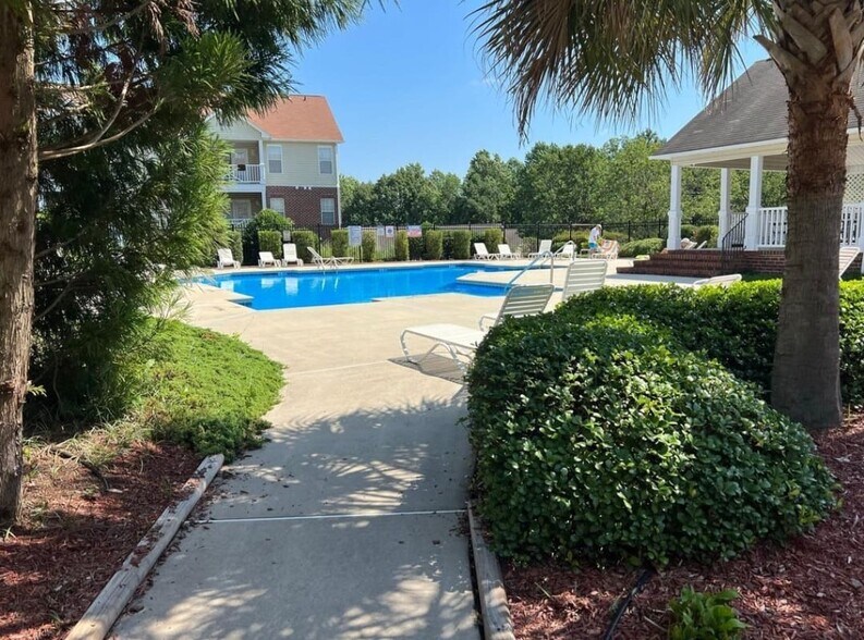 Building Photo - 330 Bubble Creek Ct