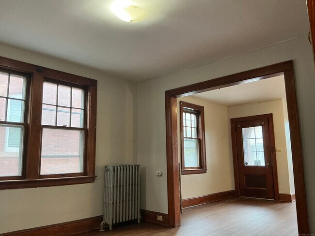 Building Photo - 73 Stack St