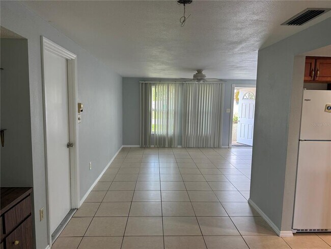 Building Photo - 580 Skylark Ln NW