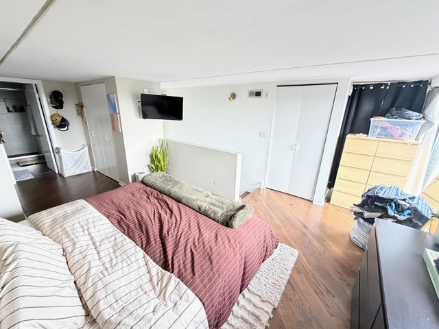 Building Photo - 2012 W Saint Paul Ave