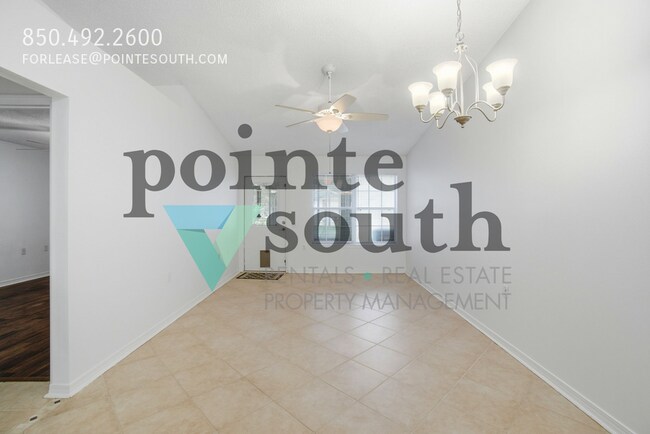 Building Photo - 2527 Trailwood Dr