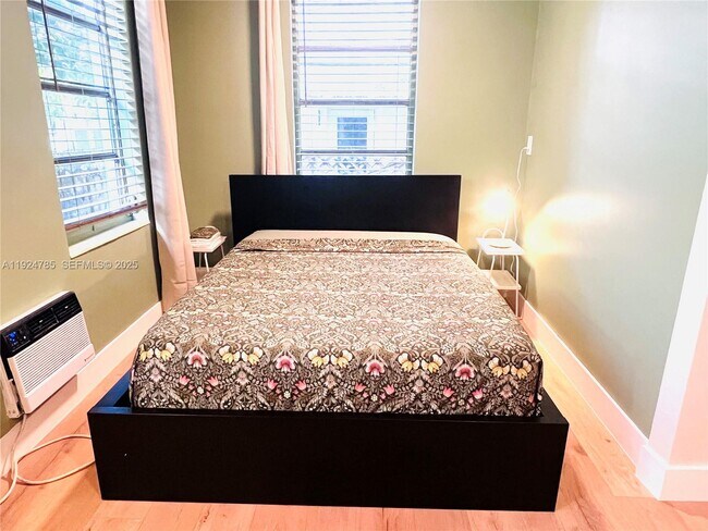 Building Photo - 1525 Meridian Ave