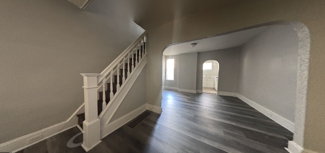 Building Photo - Quaint Two Bedroom Home in Overbrook with NEW Floors and Kitchen!