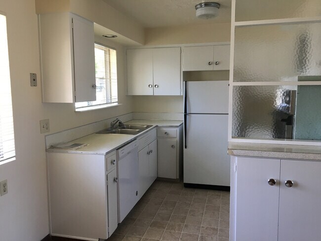 Building Photo - purvis03