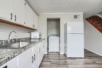 Building Photo - 902 Catawba Ct