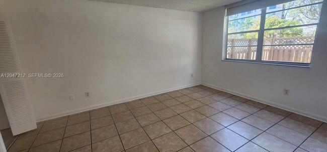 Building Photo - 4134 NW 79th Ave
