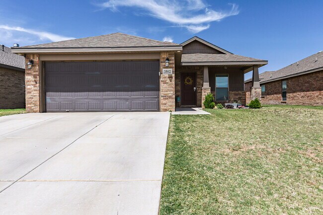 Primary Photo - Wonderful 3 bed, 2 bath in Milwaukee Ridge!