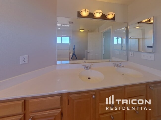 Building Photo - 1133 Broken Hills Drive Henderson NV