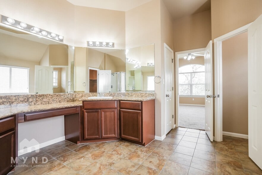 Building Photo - 5301 Cypress Ranch Blvd