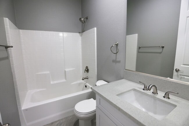 Building Photo - CALVADA VALLEY U3 - Galaxy Street