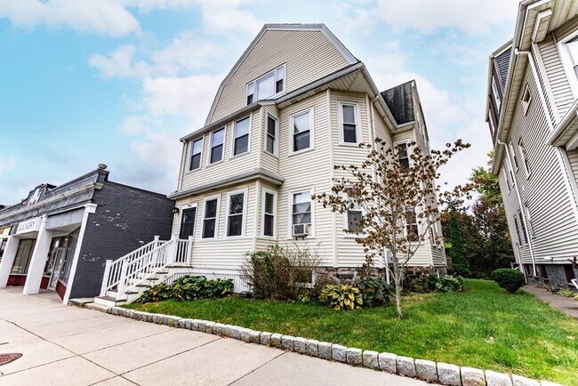 Primary Photo - 746 Broadway-