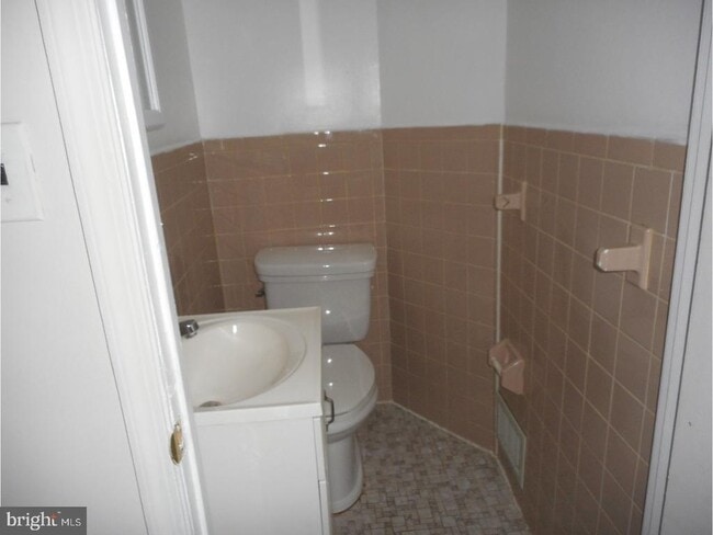 Building Photo - 753 S Jessup St