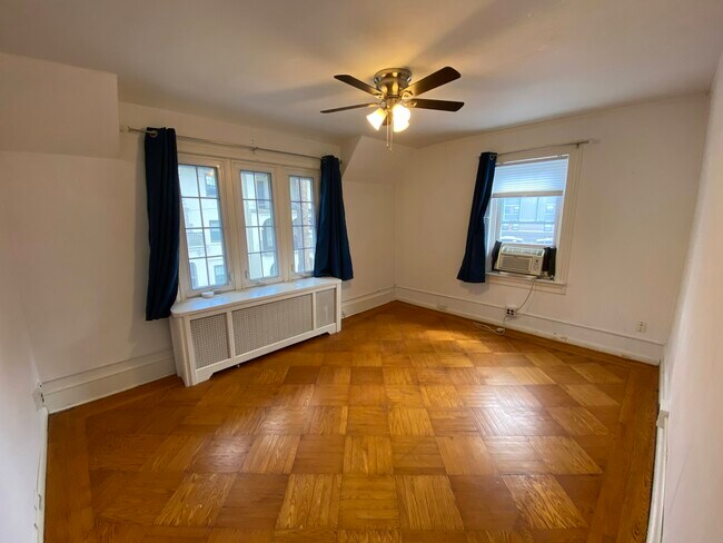 Building Photo - 148 Stoneway Ln